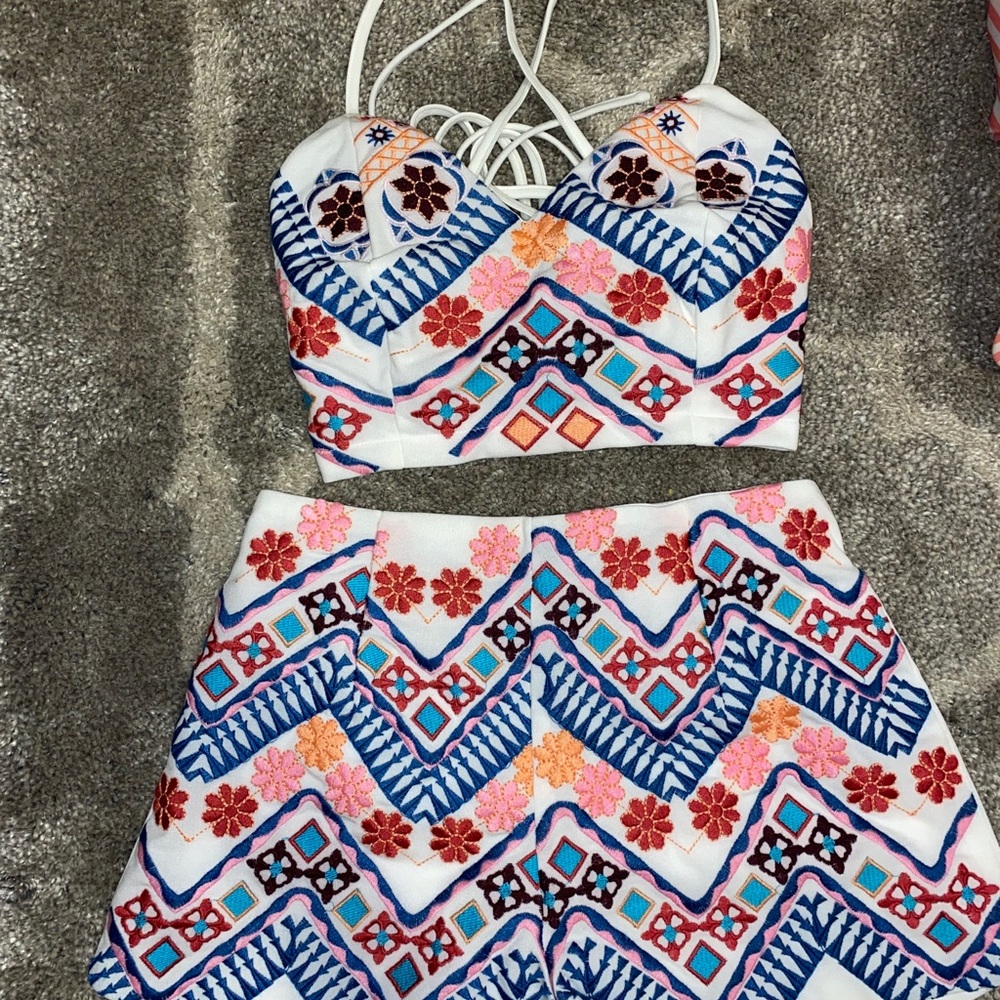 Lulus 2 Piece embroidered set